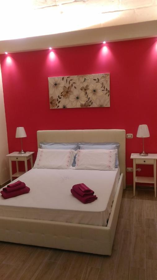 B&B Excelsior Lecce Bagian luar foto