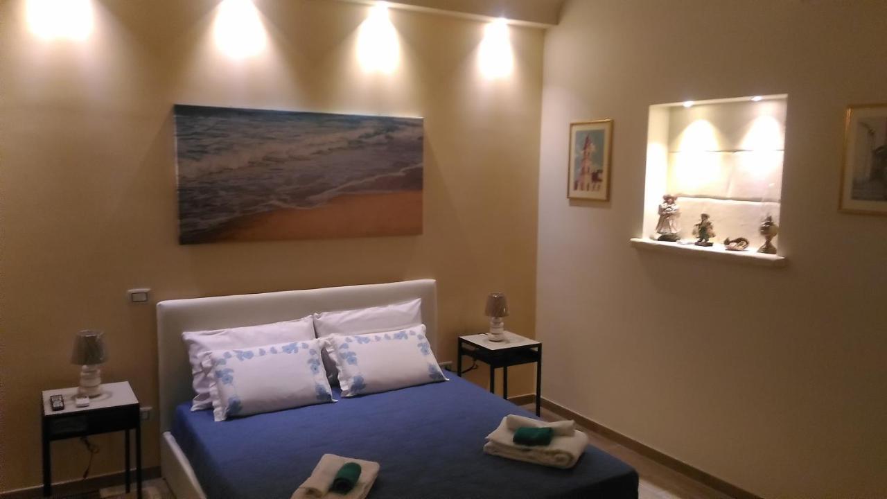B&B Excelsior Lecce Bagian luar foto