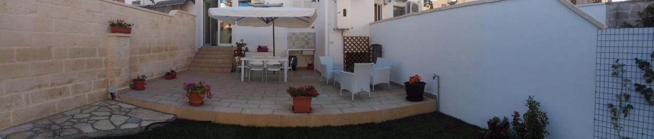B&B Excelsior Lecce Bagian luar foto