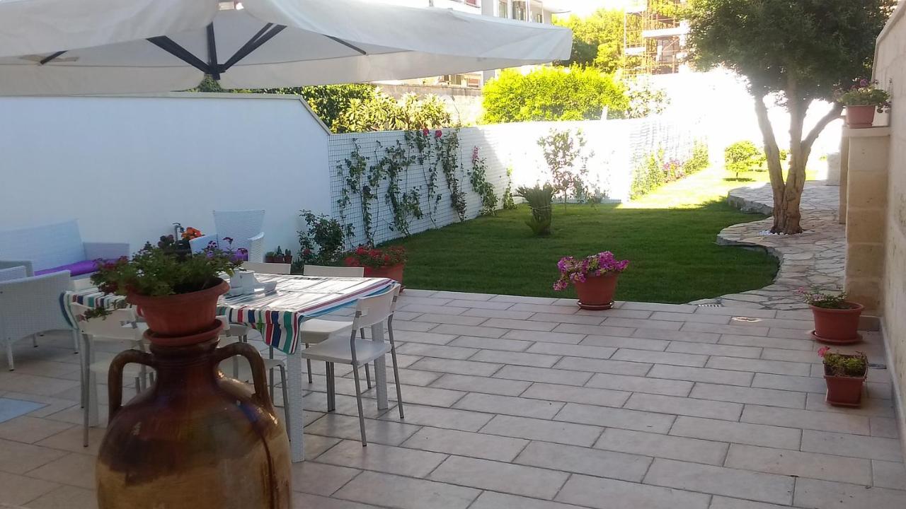 B&B Excelsior Lecce Bagian luar foto