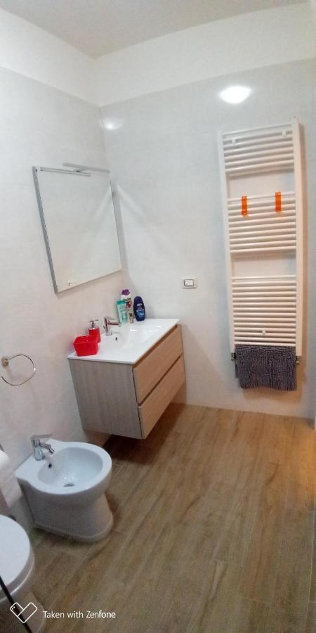 B&B Excelsior Lecce Bagian luar foto