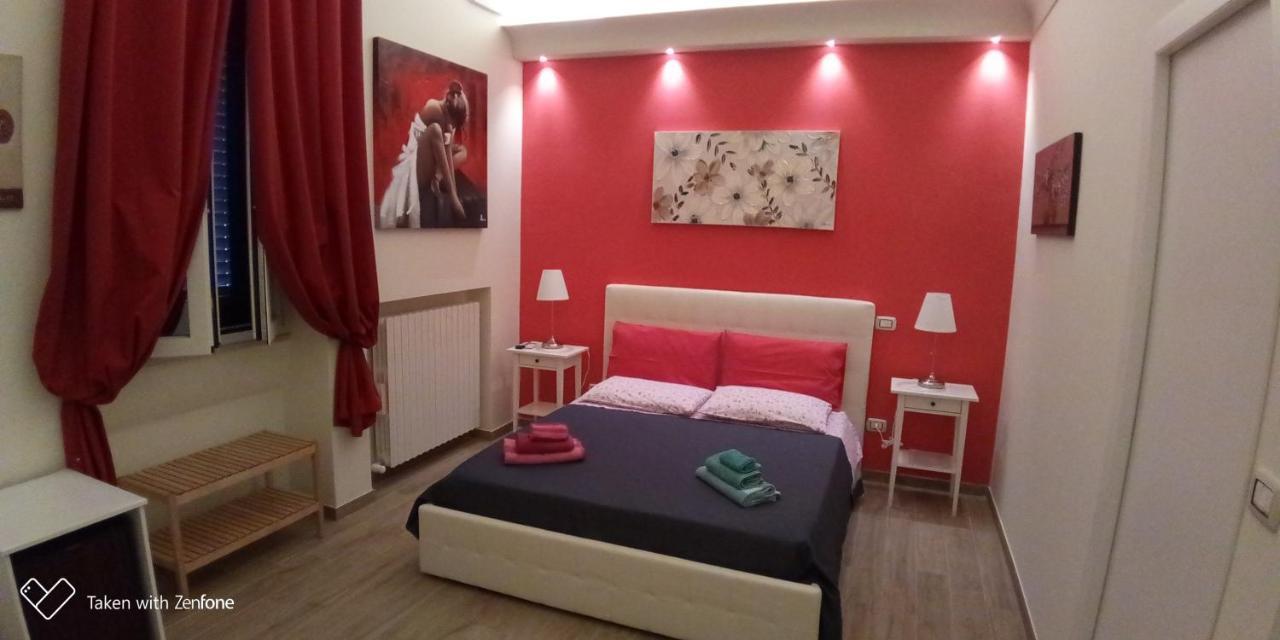 B&B Excelsior Lecce Bagian luar foto