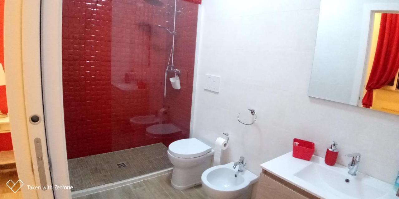 B&B Excelsior Lecce Bagian luar foto