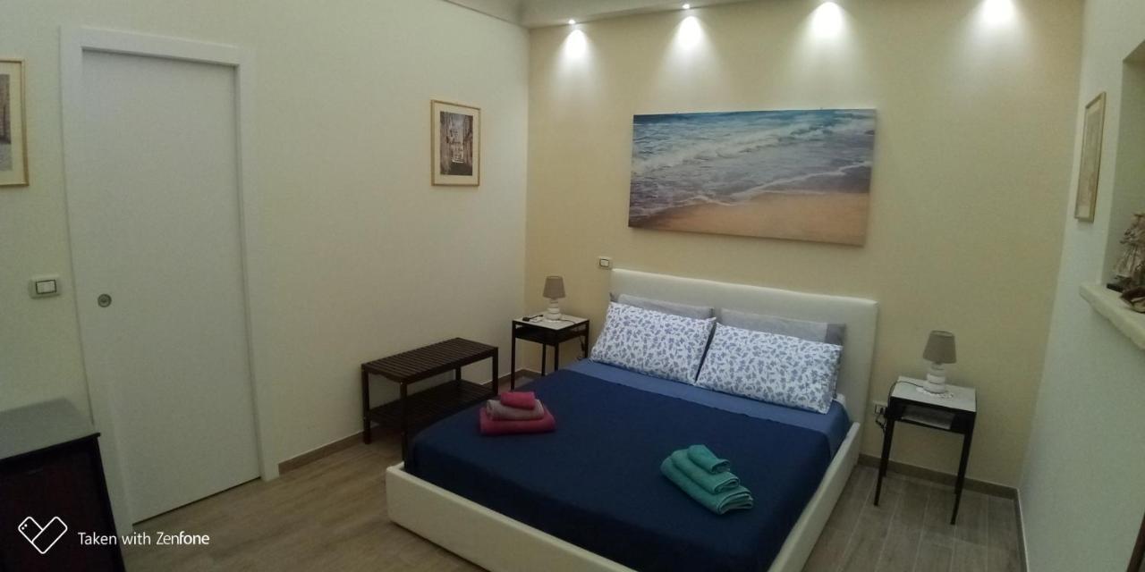 B&B Excelsior Lecce Bagian luar foto